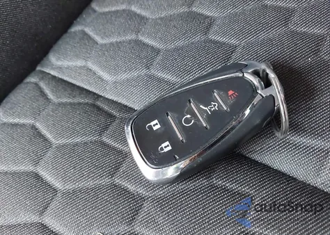 2019 Chevrolet Equinox Lt z USA, uszkodzony, nr VIN 2GNAXUEV1K6184670